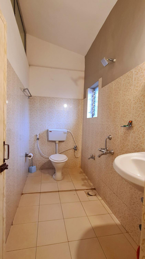 Bathroom 2, Garden Villa, North Goa