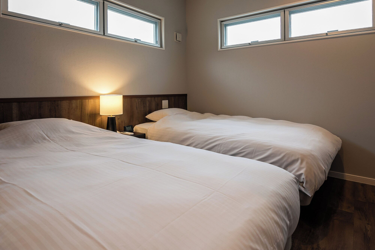 Others 5, Tsukasa Condo Chatan Araha, Ginowan