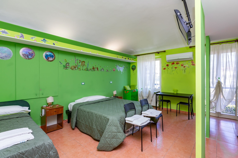 Bedroom 2, Grotta della Natura, Torino