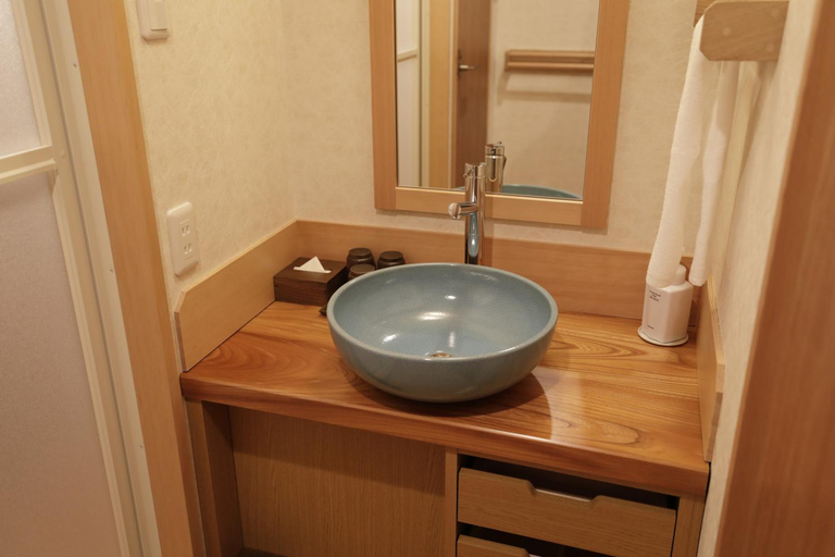 Bathroom 4, Onyado Yuinosho, Shirakawa Village