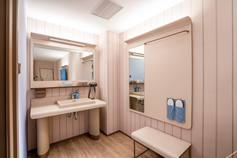 Bathroom 3, Hanting Hotel Tengchong Tourist Bus Station, Baoshan