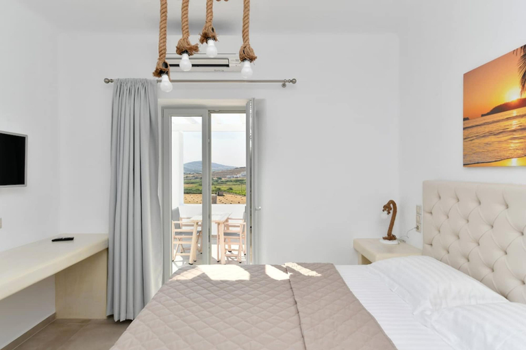 Room 3, Happy sea View House for 2 With Jacuzzi Pool, South Aegean