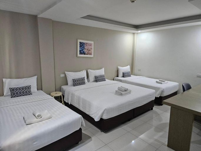 Bedroom 25