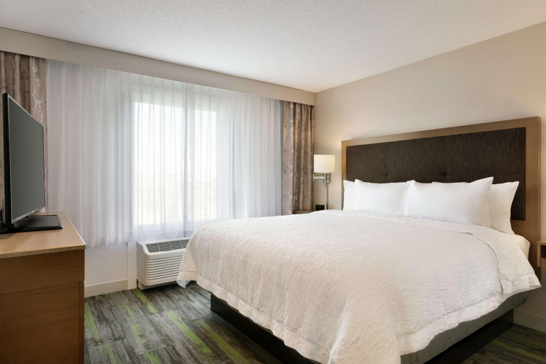 Bedroom 3, Ramada by Wyndham - St Paul, Division No. 12