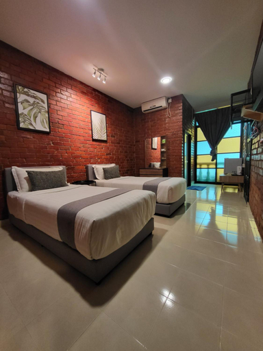 Bedroom 8
