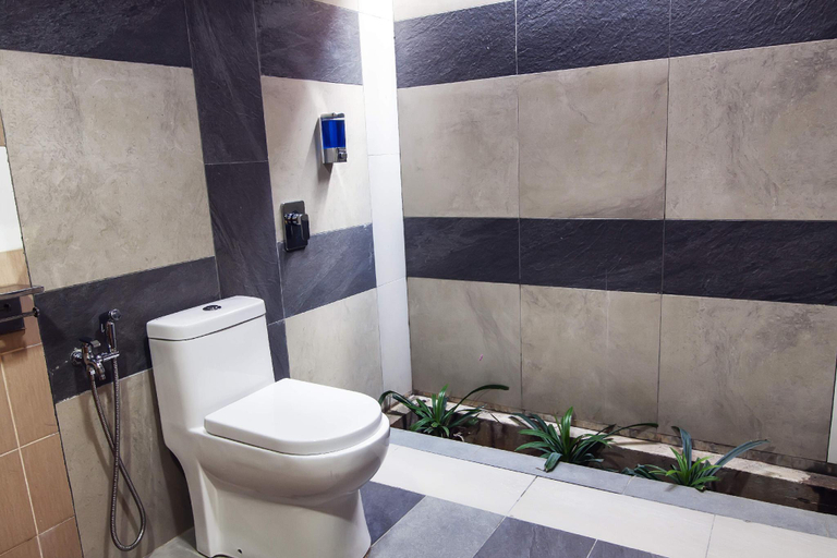 Bathroom 9