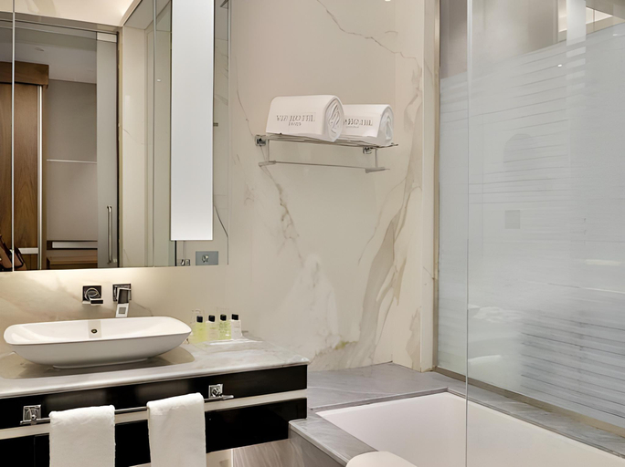 Bathroom 5, VIP Hotel, Doha