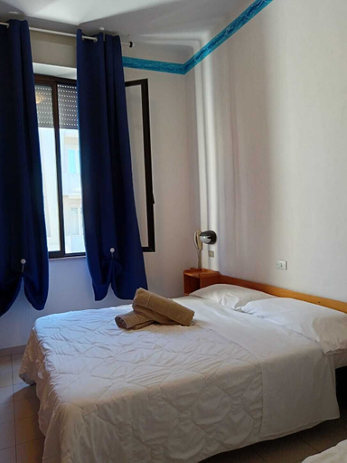Bedroom 2, Hotel new arpa, Rimini