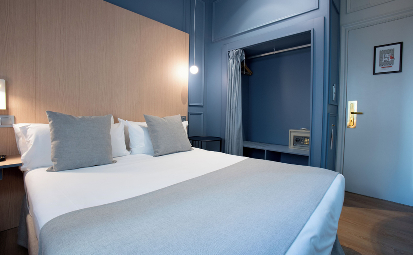 Bedroom 3, Hotel Olympia Consul del Mar, Valencia