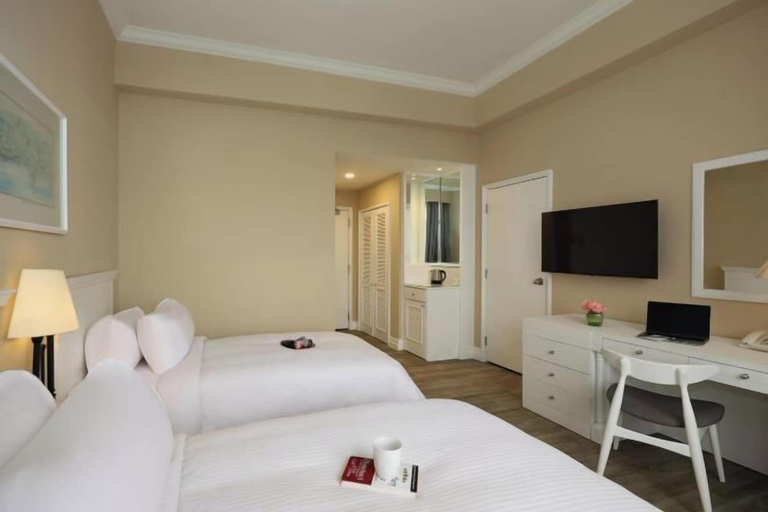 Bedroom 6