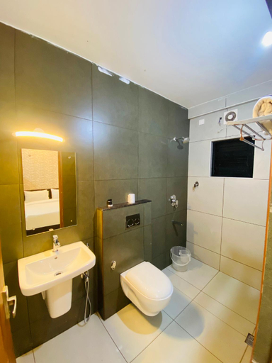 Others 5, HOTEL NUJOOM, Ernakulam