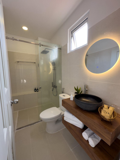 Others 5, AIRIE LIVING, District 1
