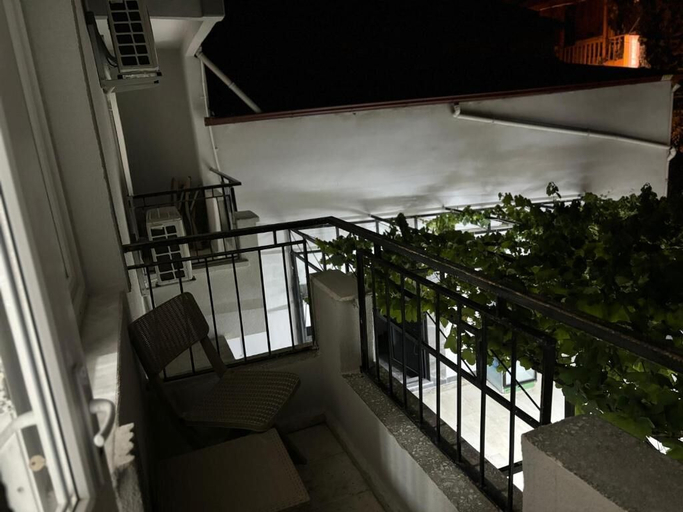 Exterior & Views, Akapella, Akköy