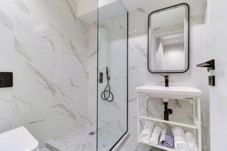 Bathroom 5, AboV Athens, Attica