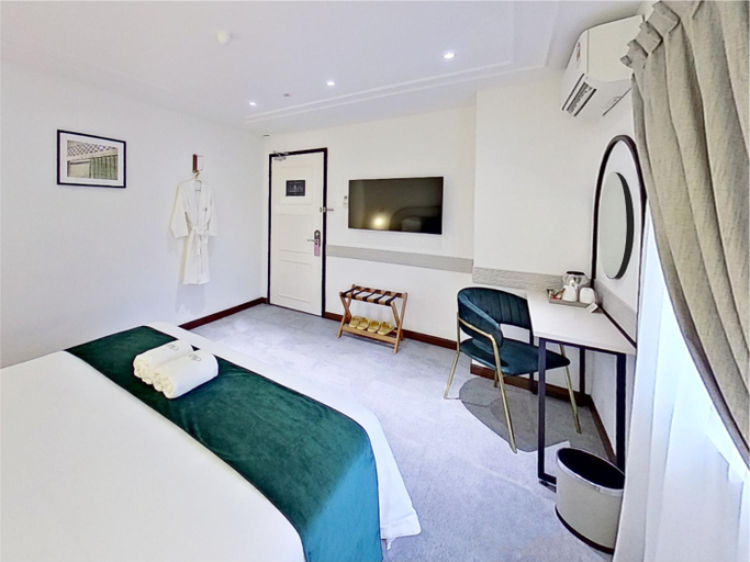 Bedroom 6
