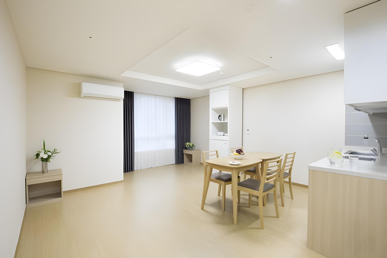 Dining Room 13