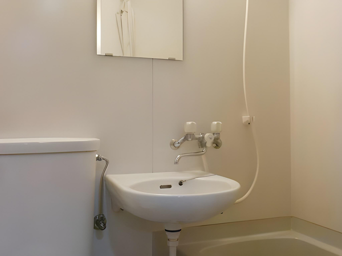 Bathroom 8