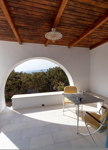 Room 2, Ammos Studio Pyrgaki Naxos, South Aegean