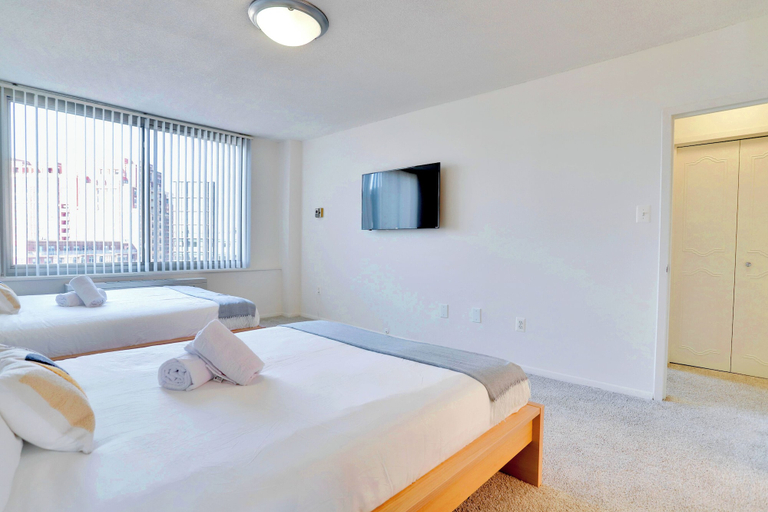 Bedroom, Upscale Apartments in Crystal City, Arlington