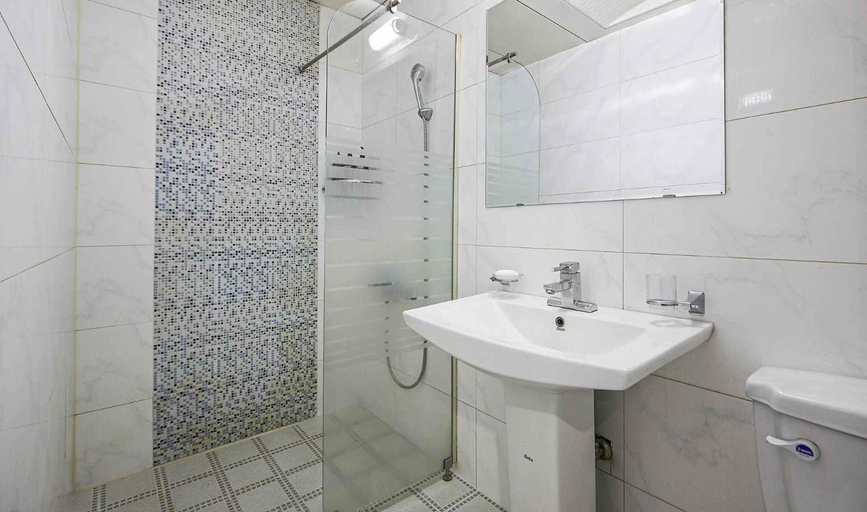 Bathroom 4, Motel L'amant, Bucheon