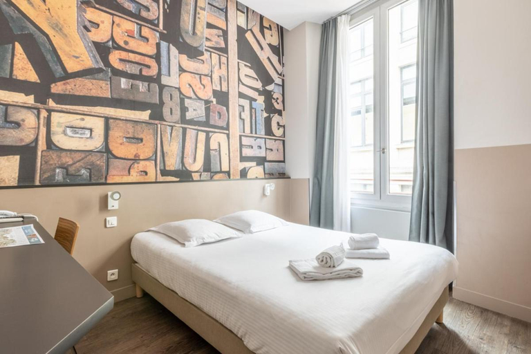 Bedroom 2, Hotel de la Presse Bordeaux Centre, Gironde