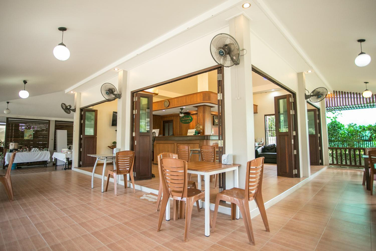 Food & Drinks 5, Nisasiri Boutique Resort, Laem Sing