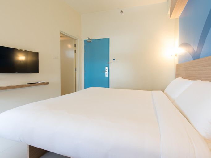 Bedroom 12