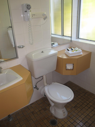 Bathroom 26
