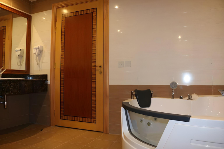 Bathroom 5, Red Castle Hotel Sharjah, Sharjah City