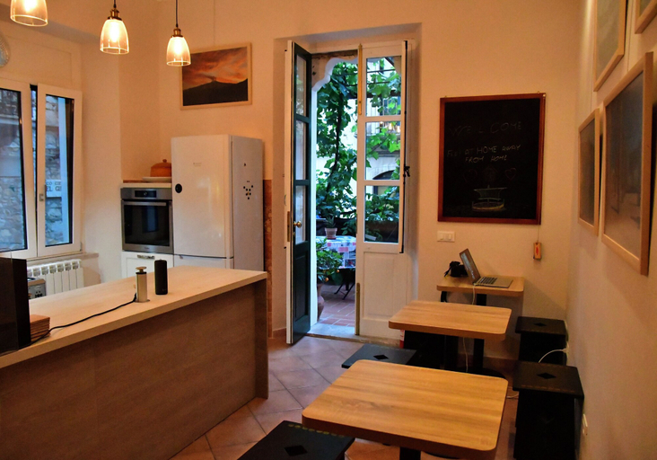 Others 5, Casa Cifali, Messina