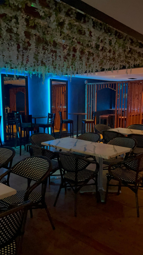 Food & Drinks 5, Hayes Hotel
