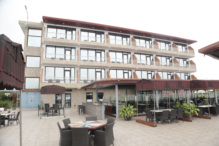 Exterior & Views, Hôtel Petit Bateau, Conakry
