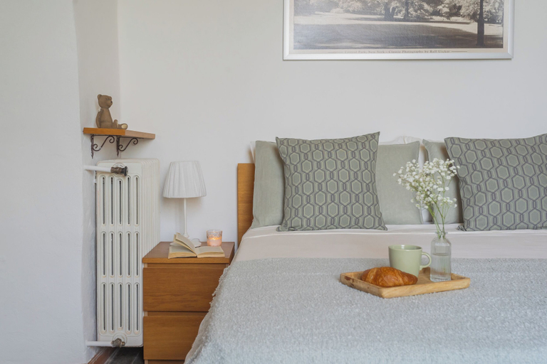 Bedroom 2, Simon's Apartment With Amazing View by Rent all Como, Como