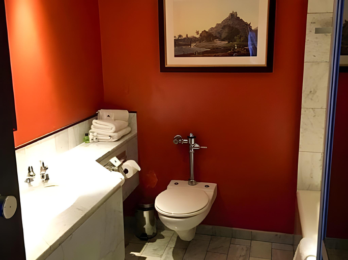 Bathroom 4, The Royal Hotel Durban, eThekwini