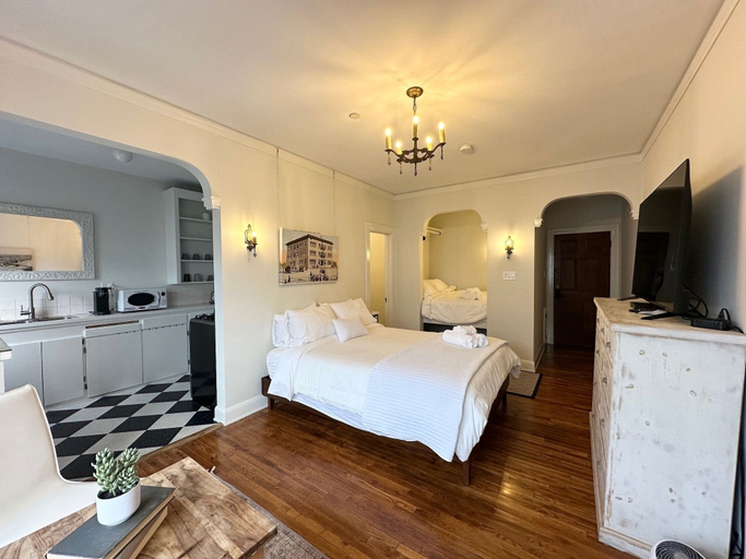 Bedroom 2, The Vurpillat Beachfront Hotel, Los Angeles