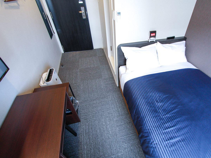 Bedroom 13