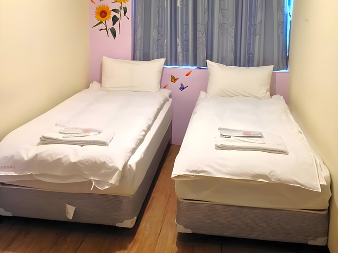 Bedroom 3, Galaxy Mini Inn, Taipei City