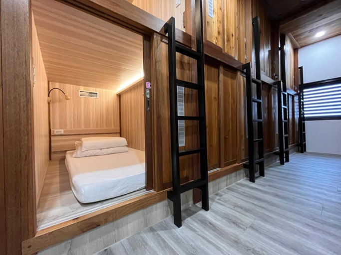 Bedroom 2, Youngquan Hostel, Nantou