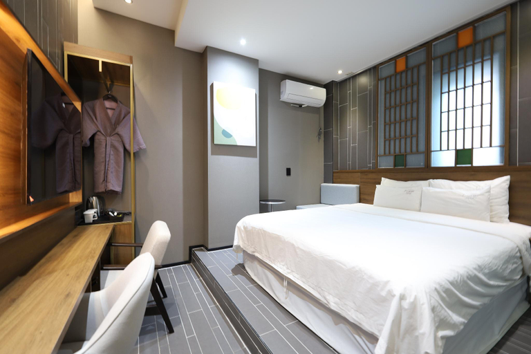 Bedroom 22