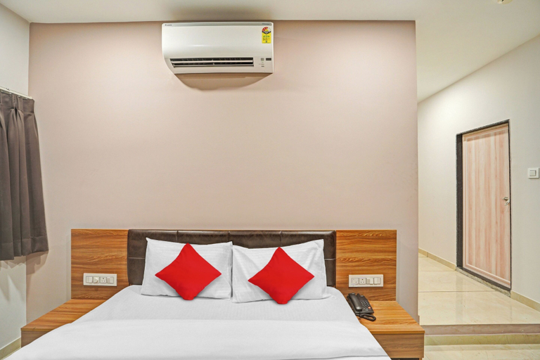 Bedroom 3, Hotel Santeria Inn, Surat