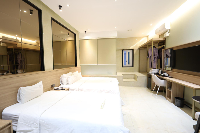 Bedroom 17