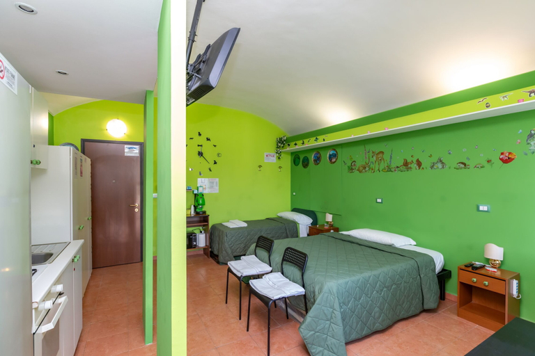 Bedroom 4, Grotta della Natura, Torino