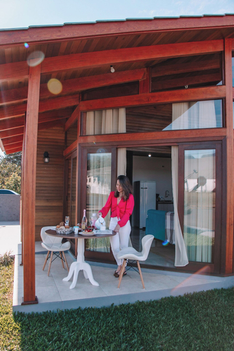 Exterior & Views 2, Canyons Guest House, Praia Grande