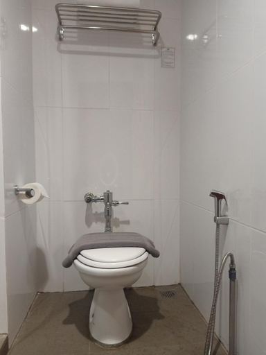 Bathroom 6