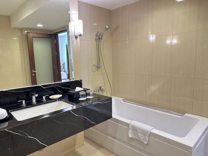 Bathroom 8