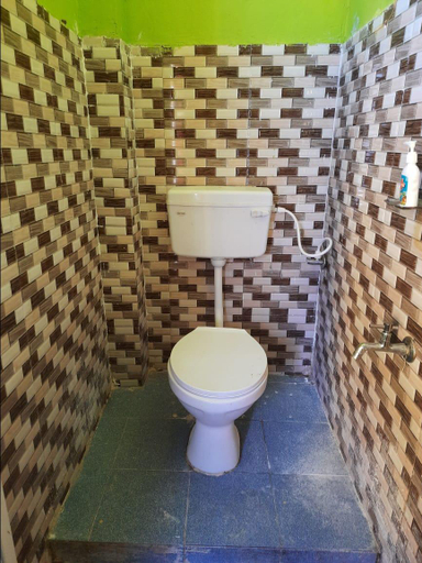 Bathroom, Sun Plaza Lodge Near Konark Sun Temple, Puri