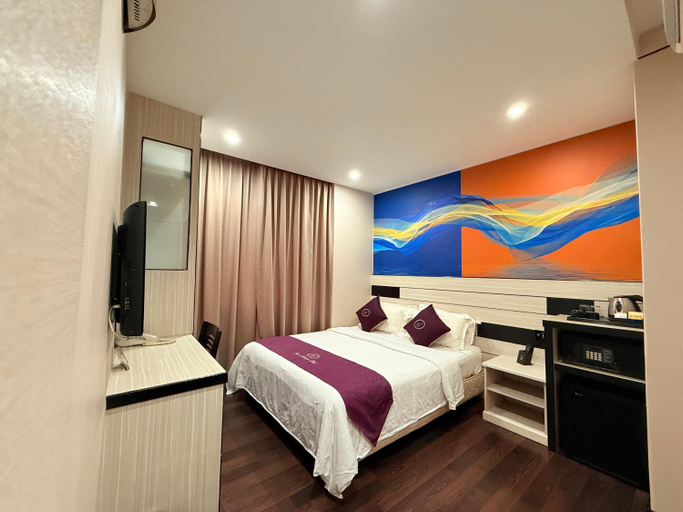 Bedroom 16