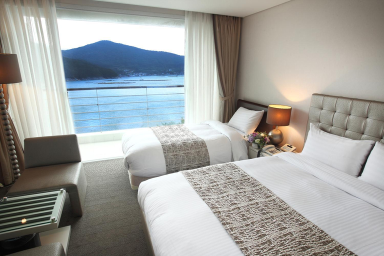 Bedroom 3, Hotel Riviera Geoje, Geoje