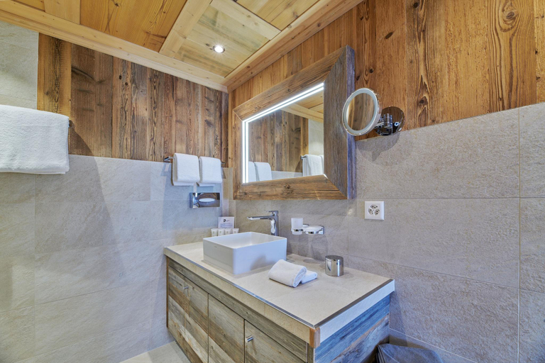 Bathroom 5, Aa Da Ha Tel Spa Adults Only, Sierre