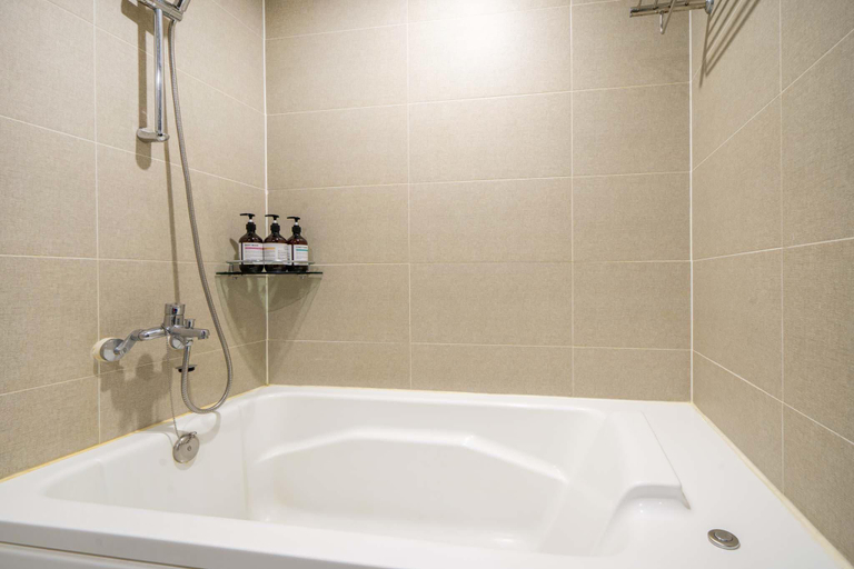 Bathroom 4